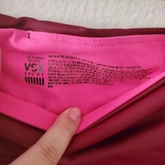 Victoria secret work out Capri leggings - Picture 5 of 13